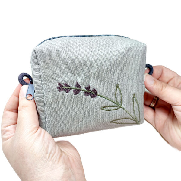 Kleine bestickte Pouch Accessory-Tasche Mirai – Bild 3