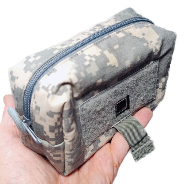 Militär Upcycling Allround Pouch-Tasche Jane Doe – Bild 2