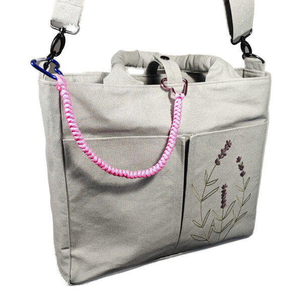 Handgeflochtener Paracord Taschenanhänger Chantal Rosa – Bild 3
