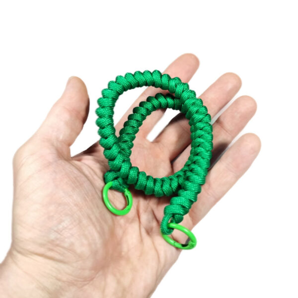 Handmade Paracord Taschen-Anhänger Frieda grün – Bild 5